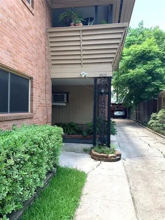 $999 | 2022 Branard Street, Unit 5, Houston, TX 77098