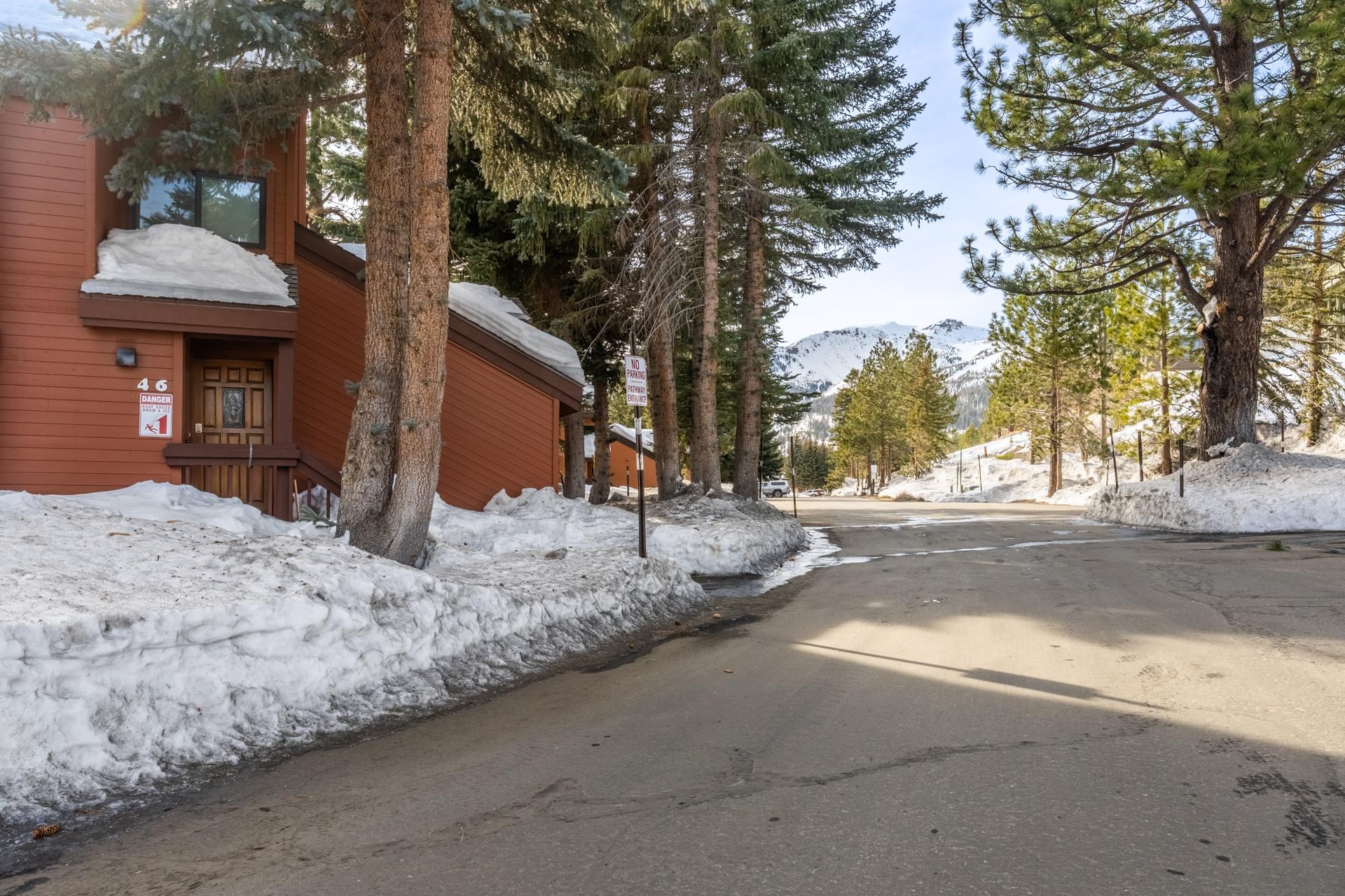 46 Snowcreek Road, Unit 46 Mammoth Lakes, CA 93546 - Photo 1 of 43