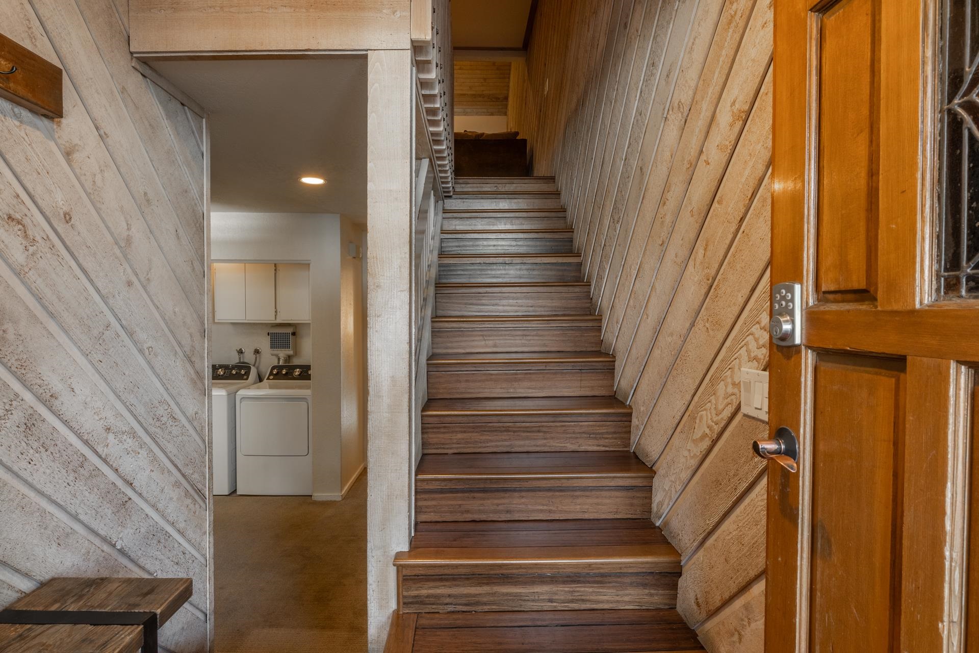 46 Snowcreek Road, Unit 46 Mammoth Lakes, CA 93546 - Photo 19 of 43