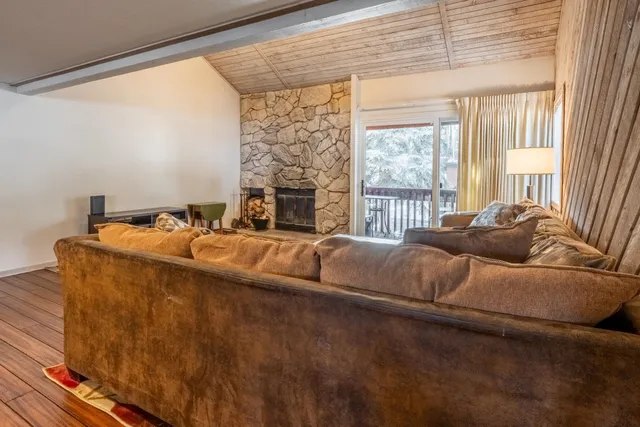 $899,000 | 46 Snowcreek Road, Unit 46, Mammoth Lakes, CA 93546