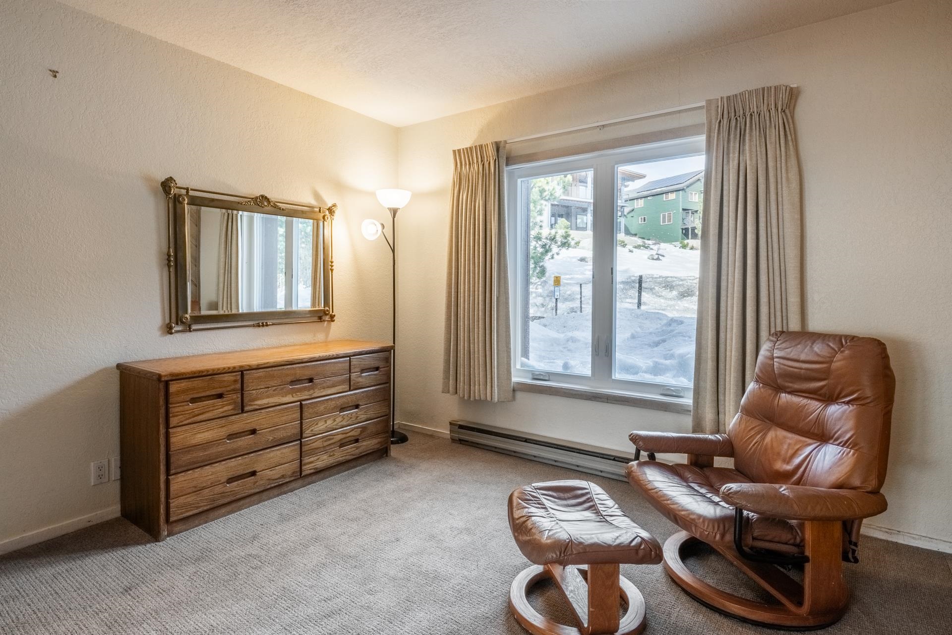 46 Snowcreek Road, Unit 46 Mammoth Lakes, CA 93546 - Photo 7 of 43