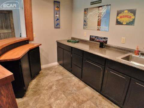 7086 Gale Road Grand Blanc, MI 48439 - Photo 33 of 69 20441049-32.JPG