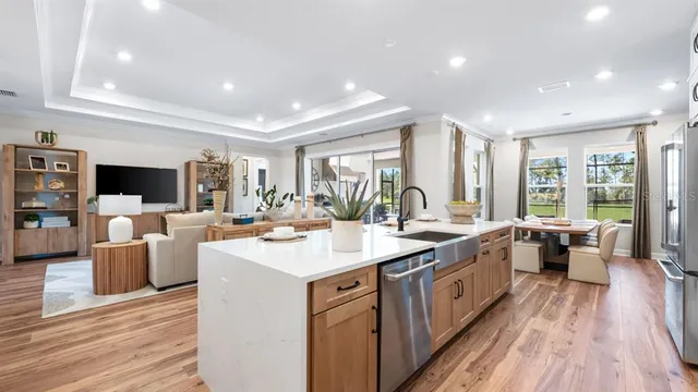 $759,999 | 35056 Emberview Drive, Zephyrhills, FL 33541