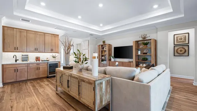 $759,999 | 35056 Emberview Drive, Zephyrhills, FL 33541