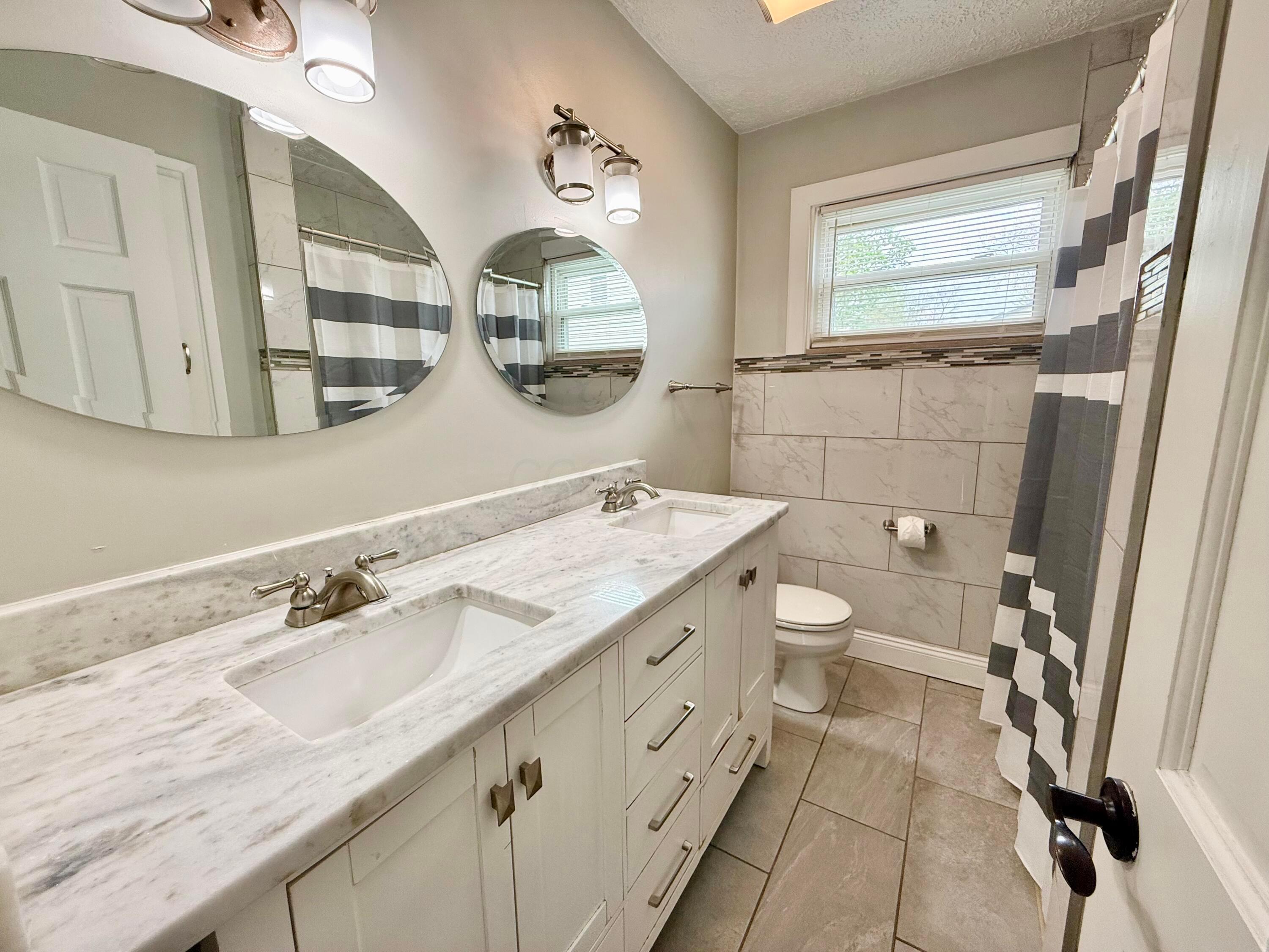 305 Danhurst Road Columbus, OH 43228 - Photo 21 of 39