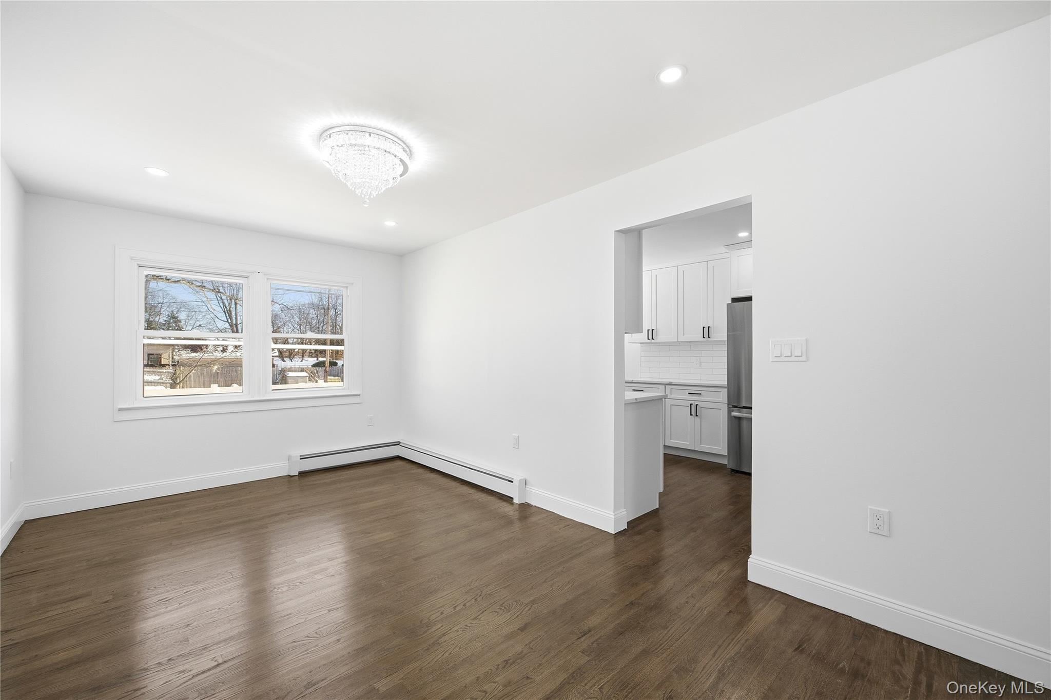 78 Roslyn Street Islip Terrace, NY 11752 - Photo 15 of 26