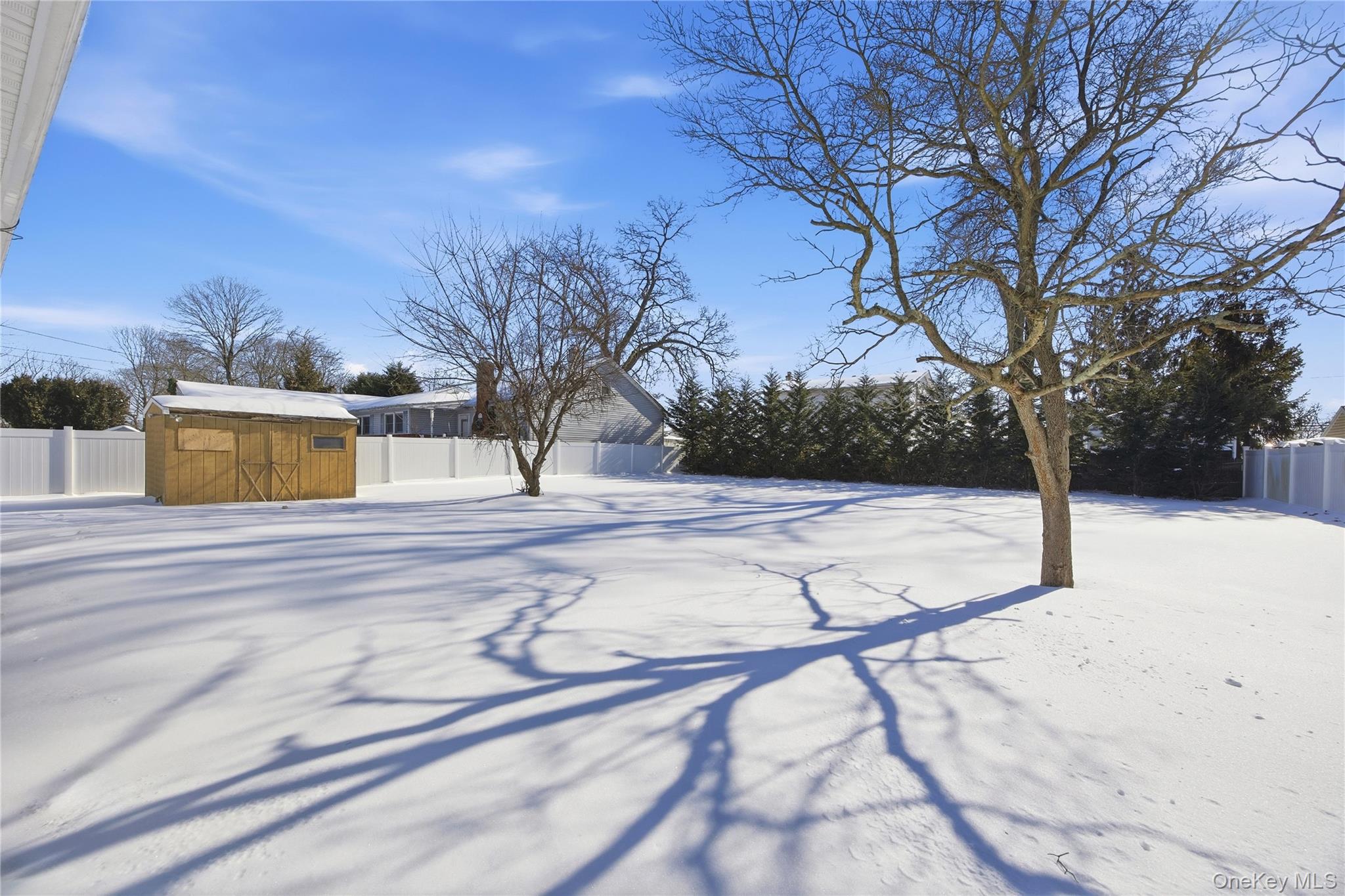 78 Roslyn Street Islip Terrace, NY 11752 - Photo 25 of 26