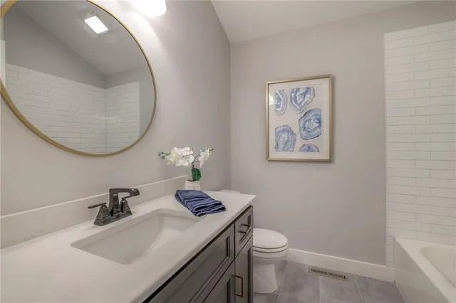 $810,000 | 12200 138th Place, Overland Park, KS 66221