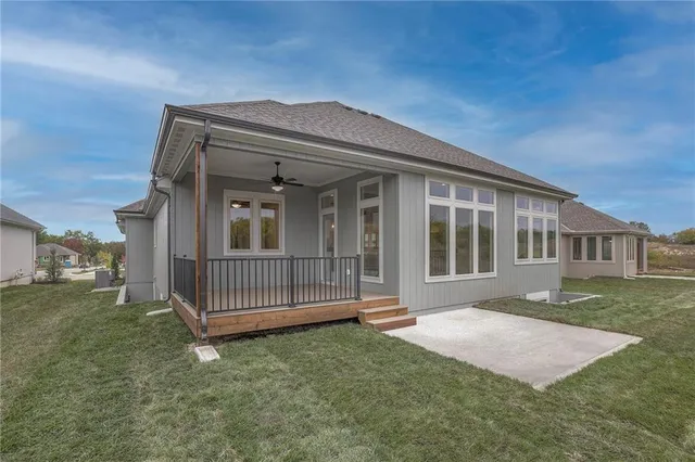 $810,000 | 12200 138th Place, Overland Park, KS 66221