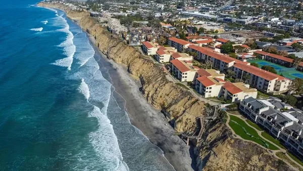 $1,899,999 | 405 South Sierra Avenue, Unit 187, Solana Beach, CA 92075