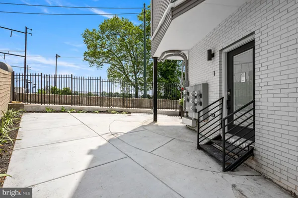 $1,275,000 | 4921 Chester Avenue, Philadelphia, PA 19143