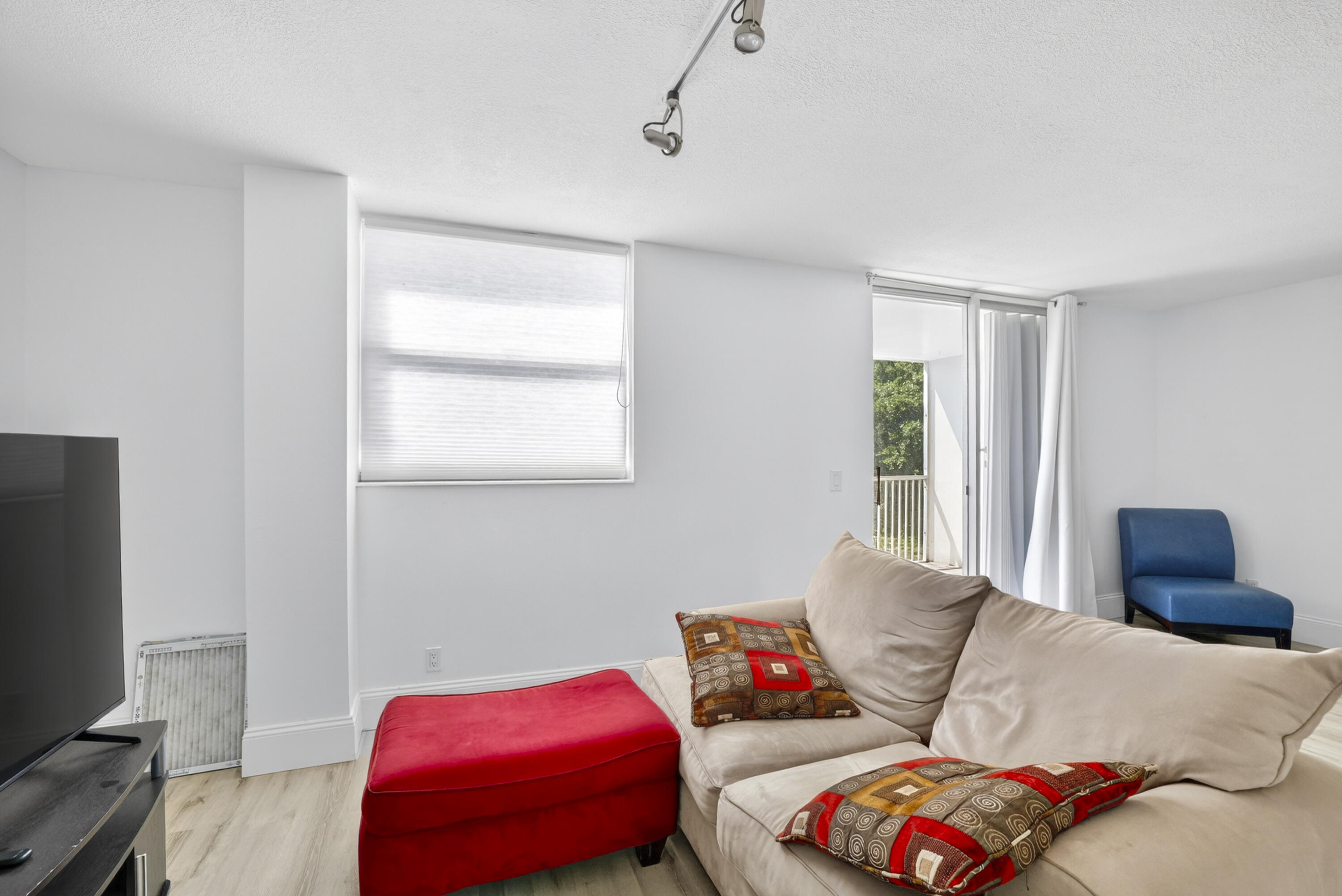 5961 Northwest 2nd Avenue, Unit 302 Boca Raton, FL 33487 - Photo 15 of 31 14-8I8A0432