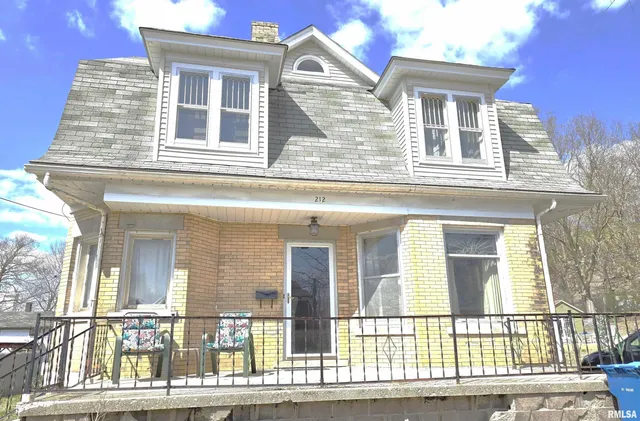 $85,500 | 212 Jefferson Street, Savanna, IL 61074