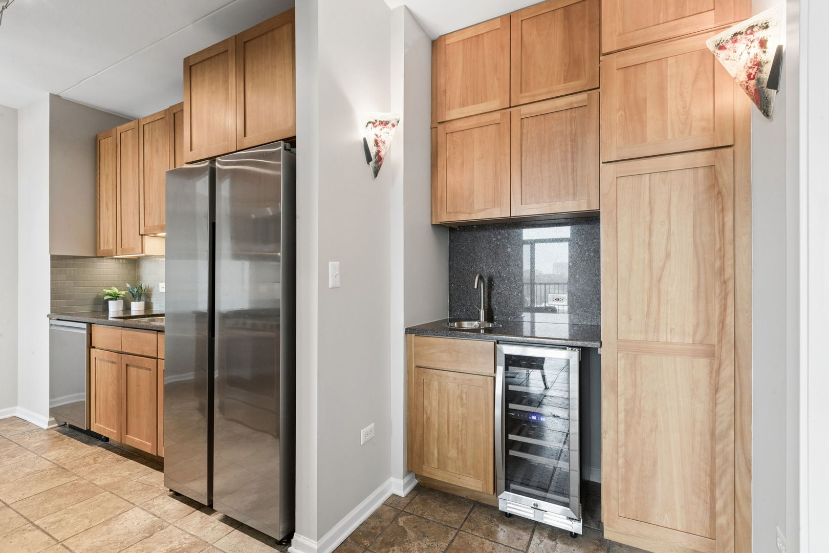 515 Main Street, Unit 802 Evanston, IL 60202 - Photo 12 of 33
