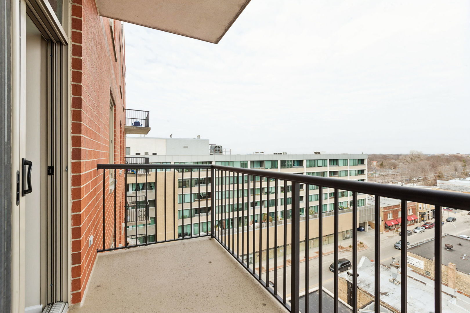 515 Main Street, Unit 802 Evanston, IL 60202 - Photo 29 of 33