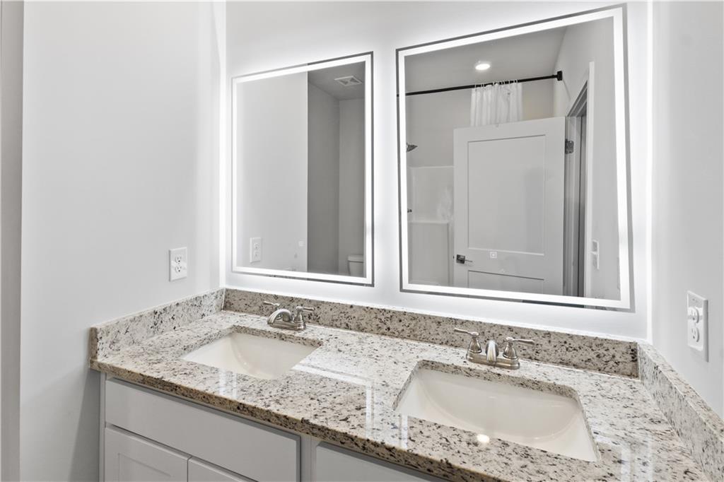 583 Overlook Road Covington, GA 30014 - Photo 12 of 38