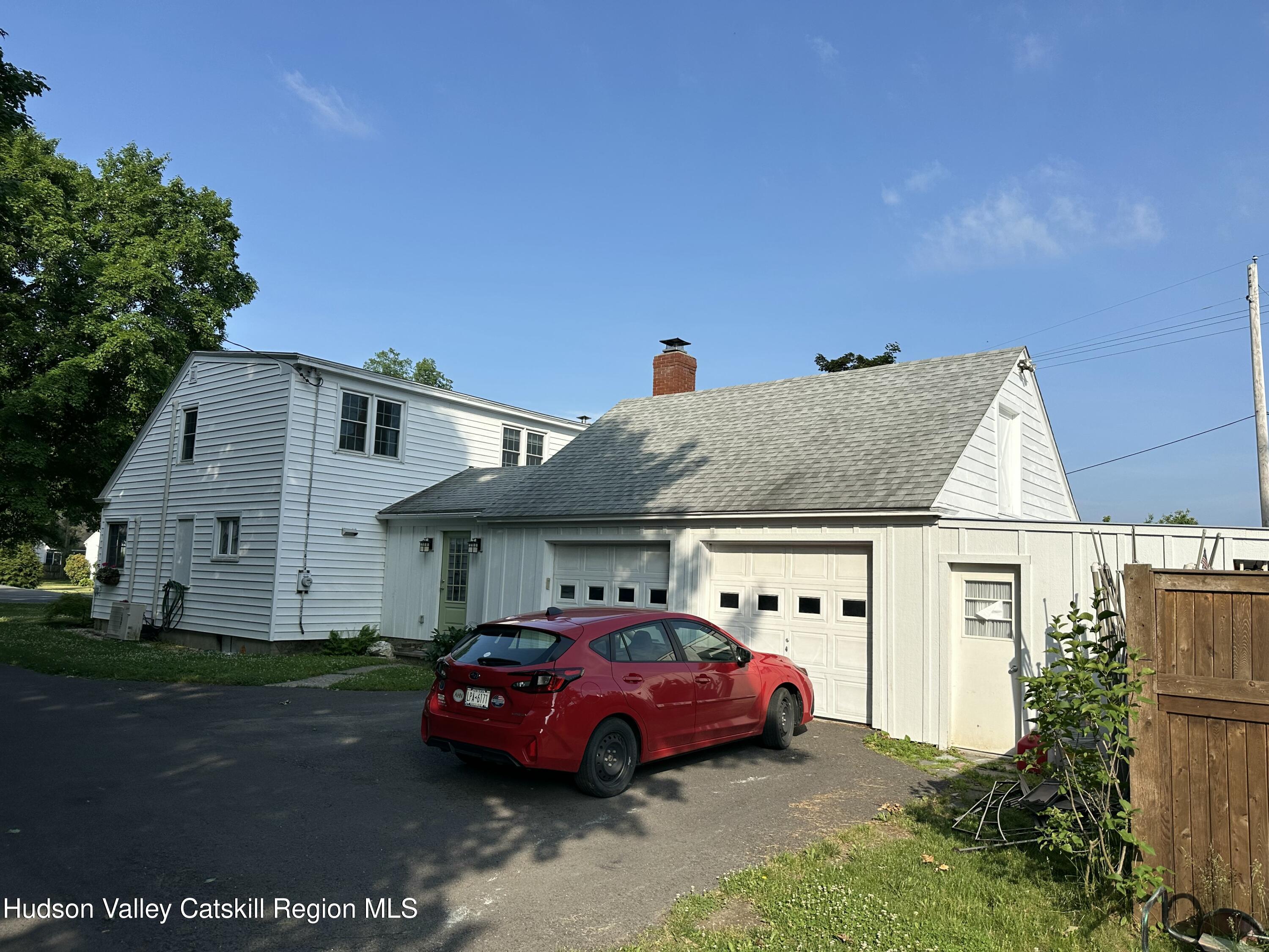 26 Eichybush Road Kinderhook, NY 12106 - Photo 2 of 15 IMG_7211