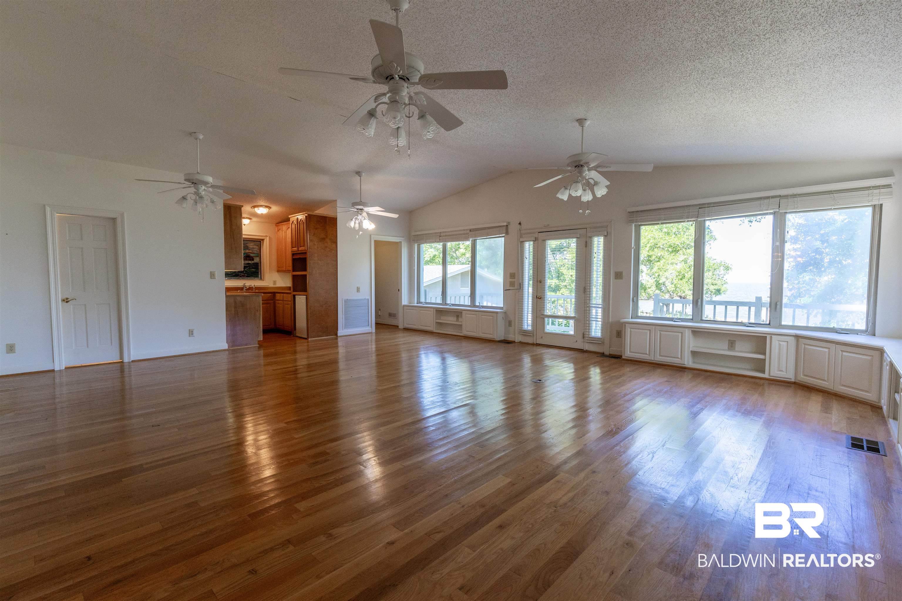 724 Mobile South Street Fairhope, AL 36532 - Photo 20 of 38