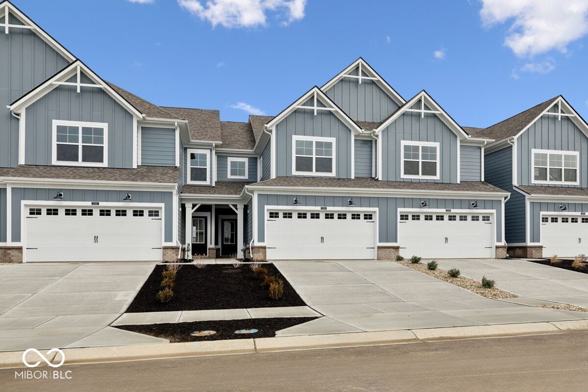 12596 Cattle Rdg Drive Noblesville, IN 46060 - Photo 2 of 22