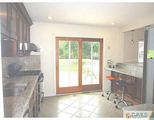 8 Snowden Road East Brunswick, NJ 08816 - Photo 7 of 12 Gallery Image 7