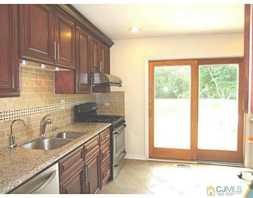 8 Snowden Road East Brunswick, NJ 08816 - Photo 8 of 12 Gallery Image 8
