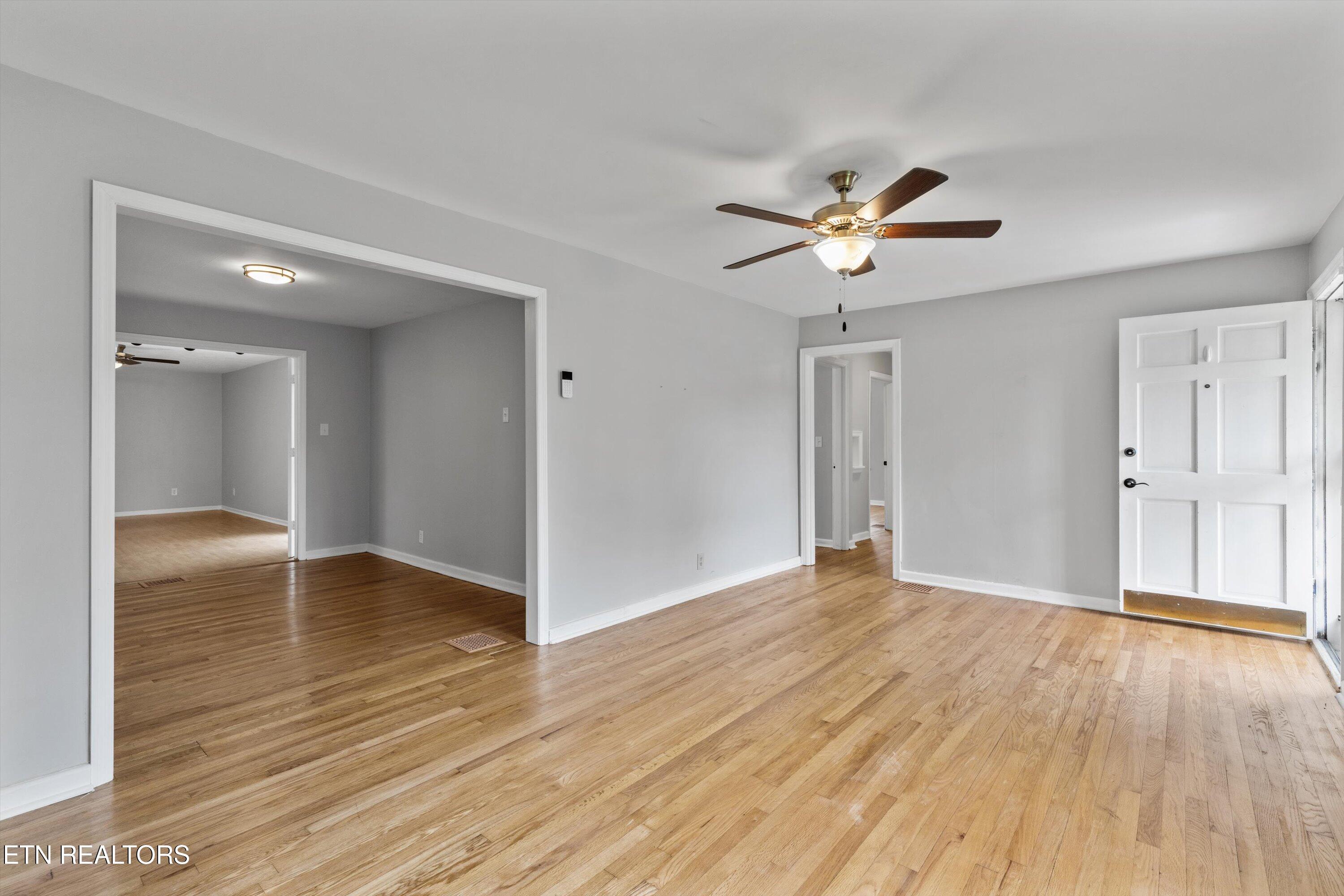 6202 Thomas Road Knoxville, TN 37920 - Photo 8 of 34 07-6202 Thomas Rd06