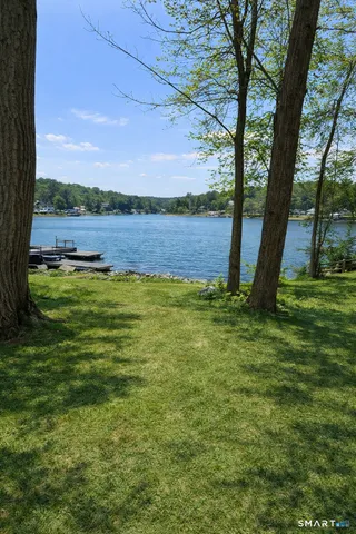 $2,699,900 | 20 North Lake Shore Drive, Brookfield, CT 06804