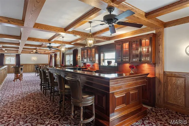 $2,100,000 | 15933 Highway Clarksville Mo 63336, Clarksville, MO 63336