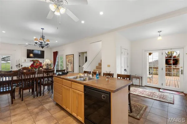 $2,100,000 | 15933 Highway Clarksville Mo 63336, Clarksville, MO 63336