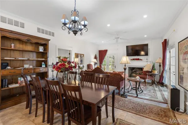 $2,100,000 | 15933 Highway Clarksville Mo 63336, Clarksville, MO 63336