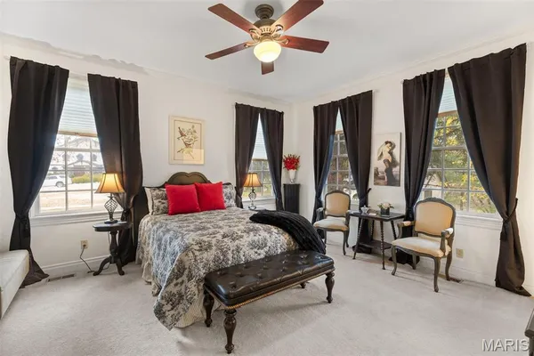 $2,100,000 | 15933 Highway Clarksville Mo 63336, Clarksville, MO 63336