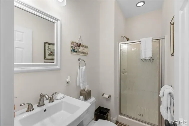 $2,100,000 | 15933 Highway Clarksville Mo 63336, Clarksville, MO 63336