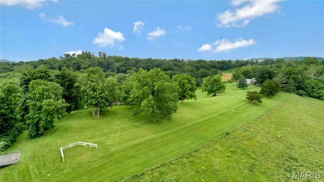 $2,100,000 | 15933 Highway Clarksville Mo 63336, Clarksville, MO 63336