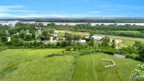$2,100,000 | 15933 Highway Clarksville Mo 63336, Clarksville, MO 63336