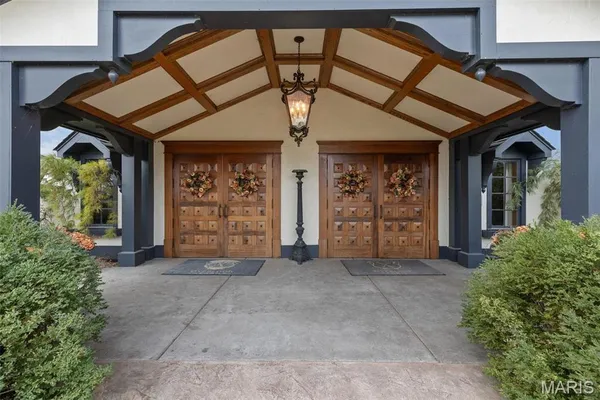 $2,100,000 | 15933 Highway Clarksville Mo 63336, Clarksville, MO 63336