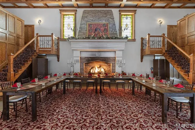 $2,100,000 | 15933 Highway Clarksville Mo 63336, Clarksville, MO 63336