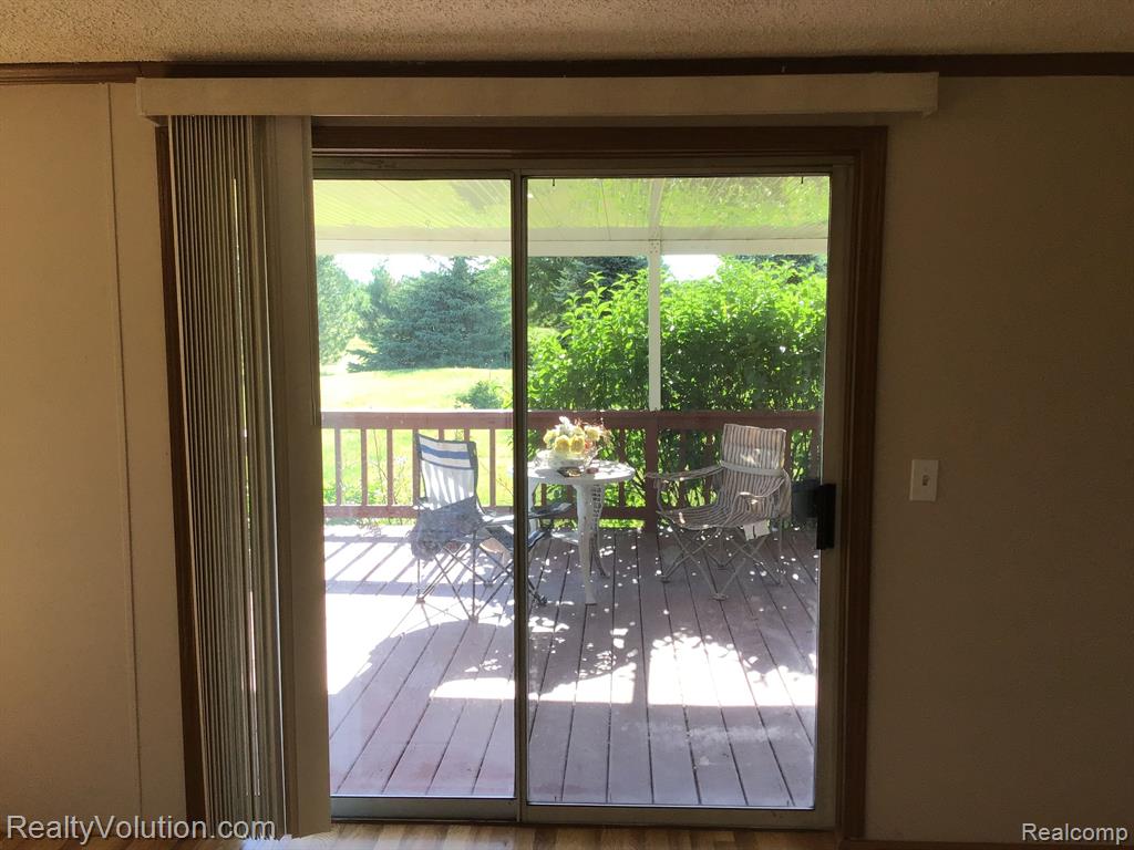 4444 Knoll Road Capac, MI 48014 - Photo 12 of 28