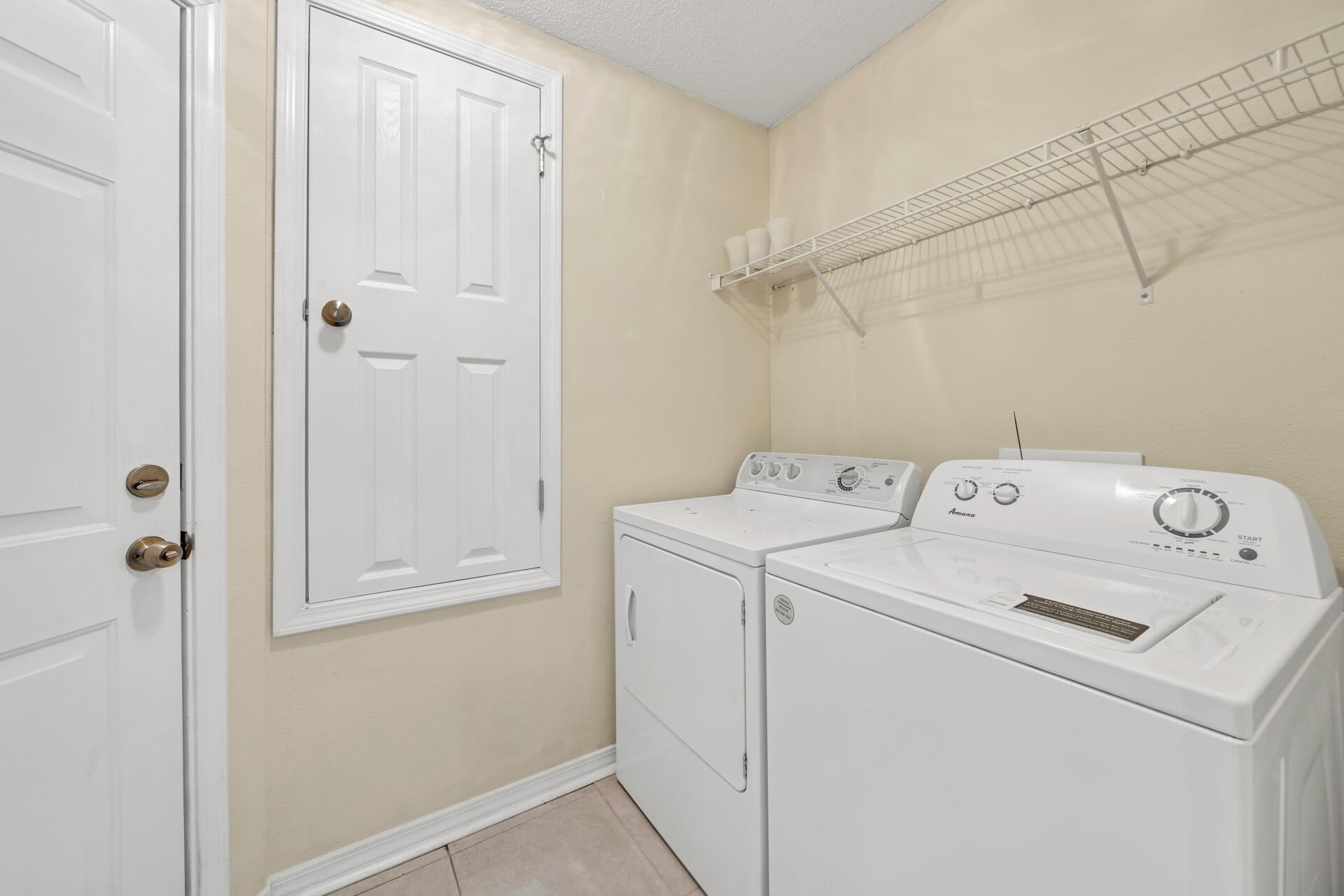246 Bayou Landing Road Santa Rosa Beach, FL 32459 - Photo 20 of 29 a utility room with dryer and washer