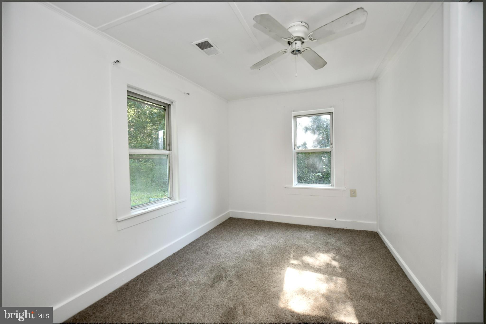 19086 Windsor Road Triangle, VA 22172 - Photo 6 of 9 Bedroom # 2