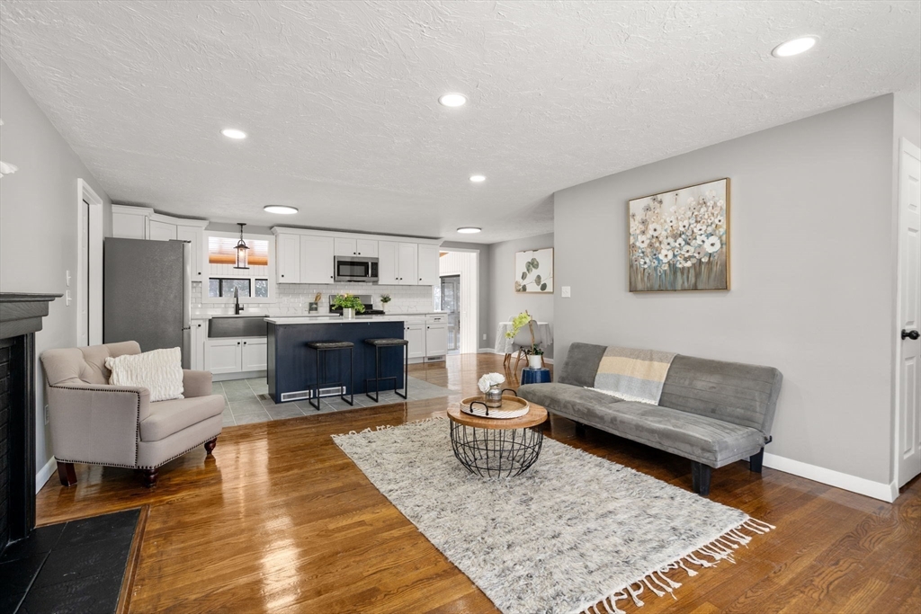 22 Old Bolton Road Hudson, MA 01749 - Photo 5 of 32