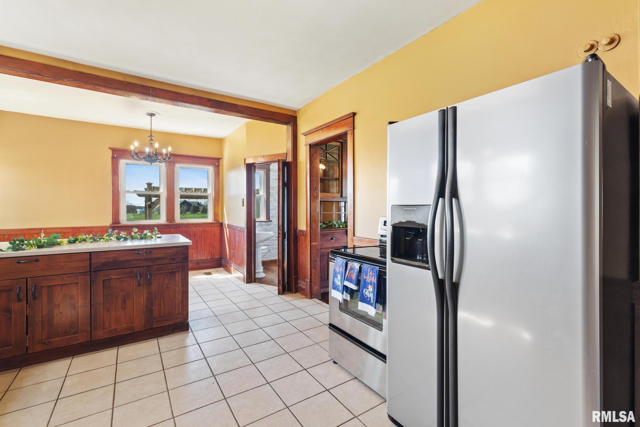 1911 California Road Pekin, IL 61554 - Photo 12 of 43 Gallery Image 12