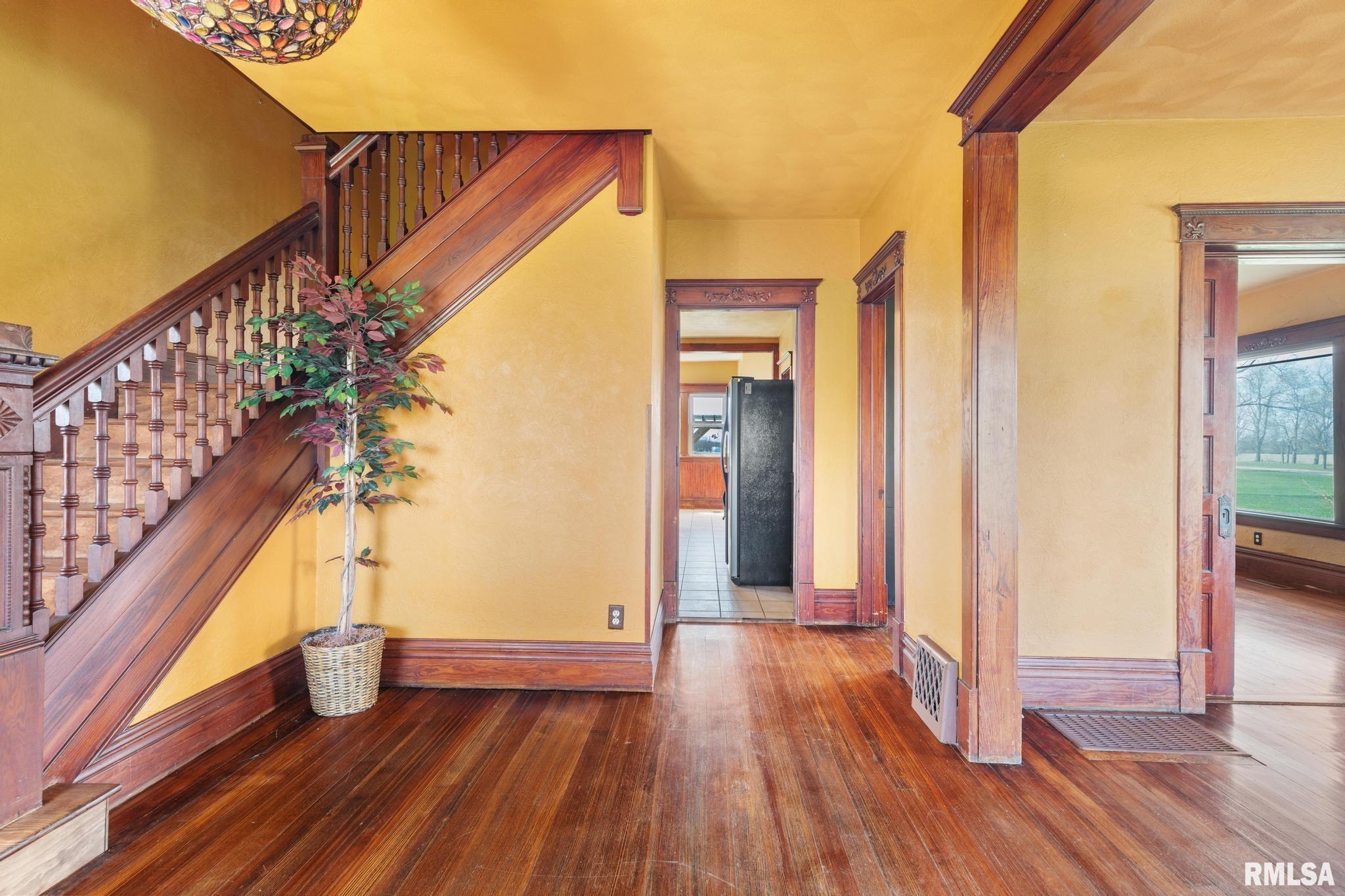 1911 California Road Pekin, IL 61554 - Photo 15 of 43 Gallery Image 15