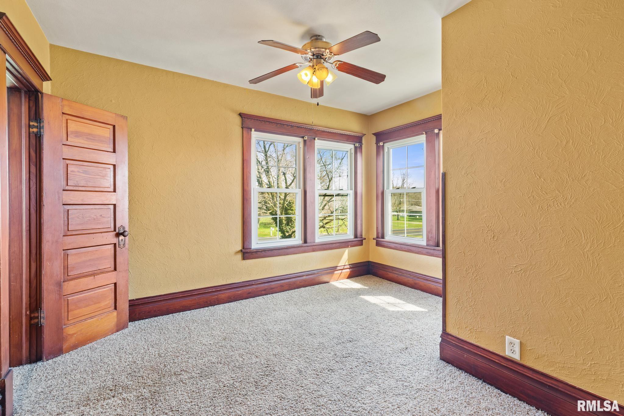 1911 California Road Pekin, IL 61554 - Photo 17 of 43 Gallery Image 17