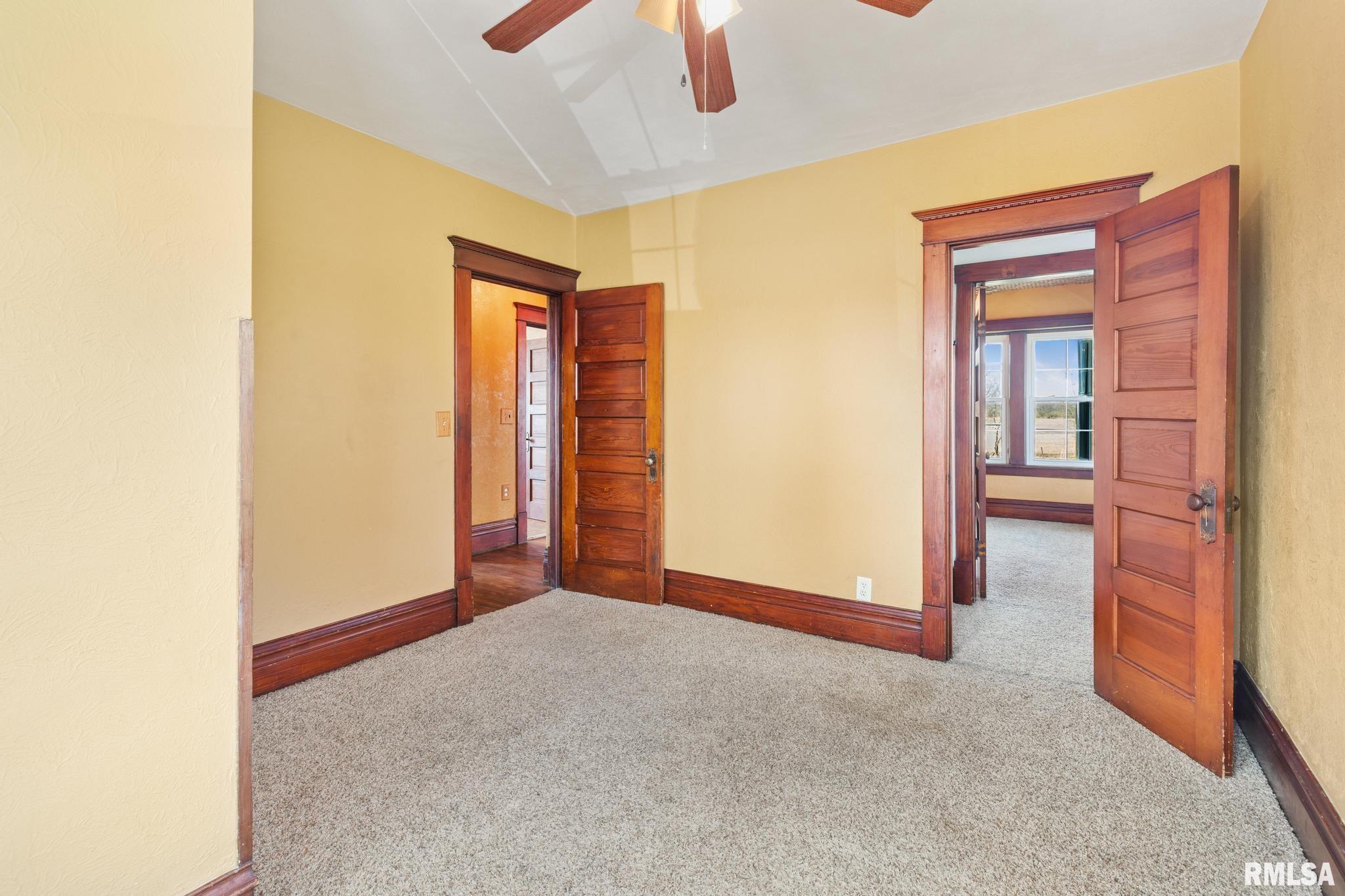 1911 California Road Pekin, IL 61554 - Photo 18 of 43 Gallery Image 18