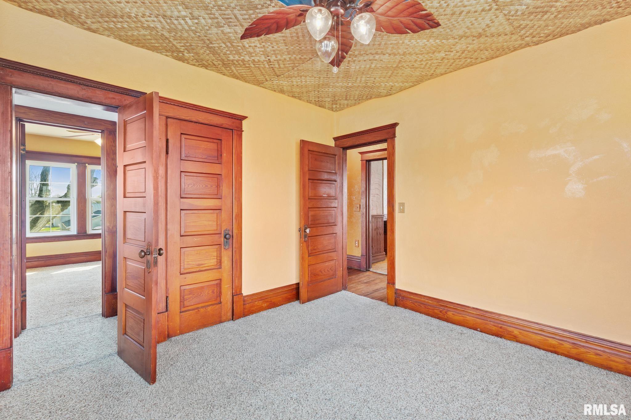 1911 California Road Pekin, IL 61554 - Photo 20 of 43 Gallery Image 20