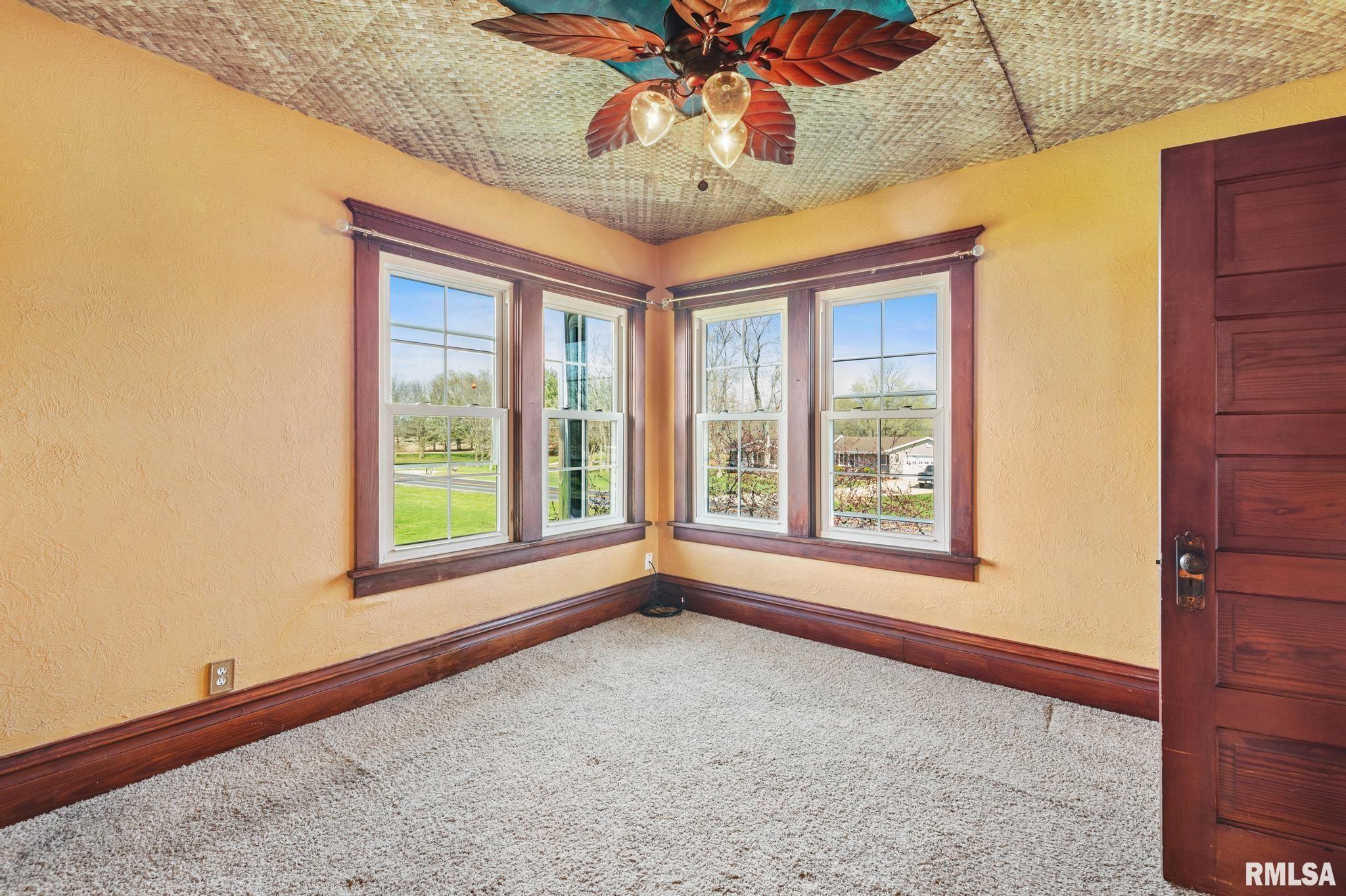 1911 California Road Pekin, IL 61554 - Photo 21 of 43 Gallery Image 21