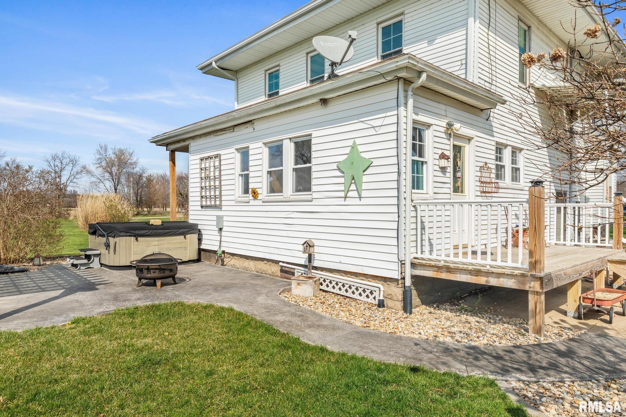 1911 California Road Pekin, IL 61554 - Photo 35 of 43 Gallery Image 35