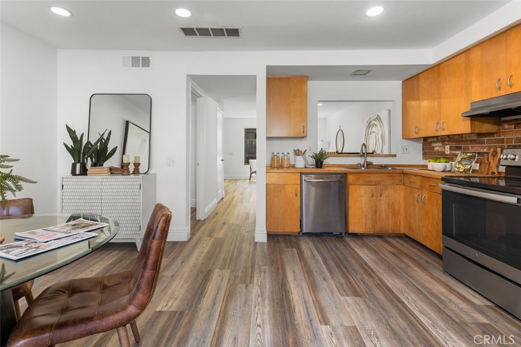 25885 Trabuco Road, Unit 198 Lake Forest, CA 92630 - Photo 8 of 23