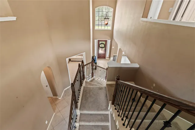a view of entryway and workspace