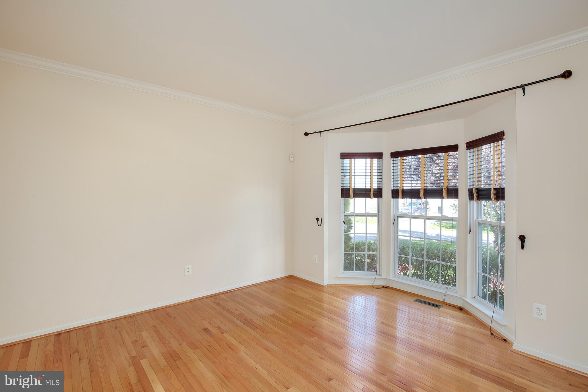 18422 Clear Smoke Road Boyds, MD 20841 - Photo 3 of 30 Family Room
